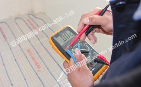安裝中對發(fā)熱電纜進行檢測