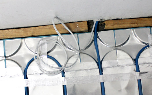 電源冷線預(yù)留管、溫控器接線盒、電地暖地溫傳感器預(yù)留套管、配電箱等預(yù)留、預(yù)埋