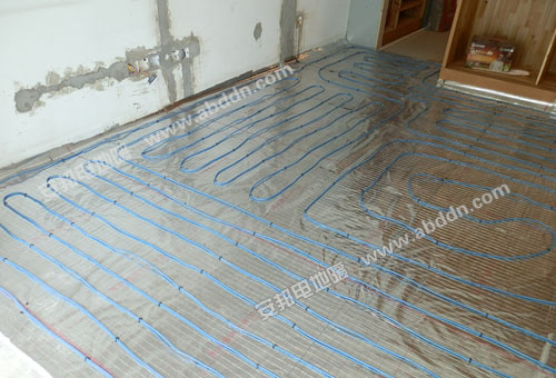 主臥室電地暖安裝圖