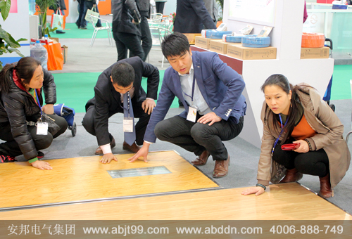 ����늵�ůչ���F(xi��n)���D