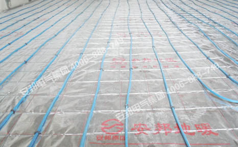 發(fā)熱電纜安裝完成