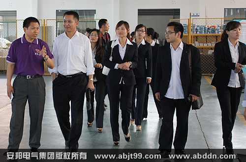 參觀電伴熱車間